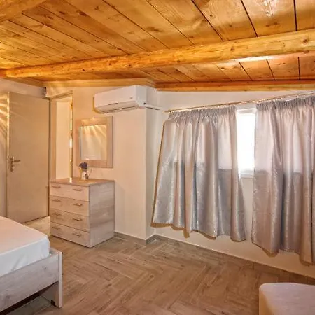 Efi Apartment